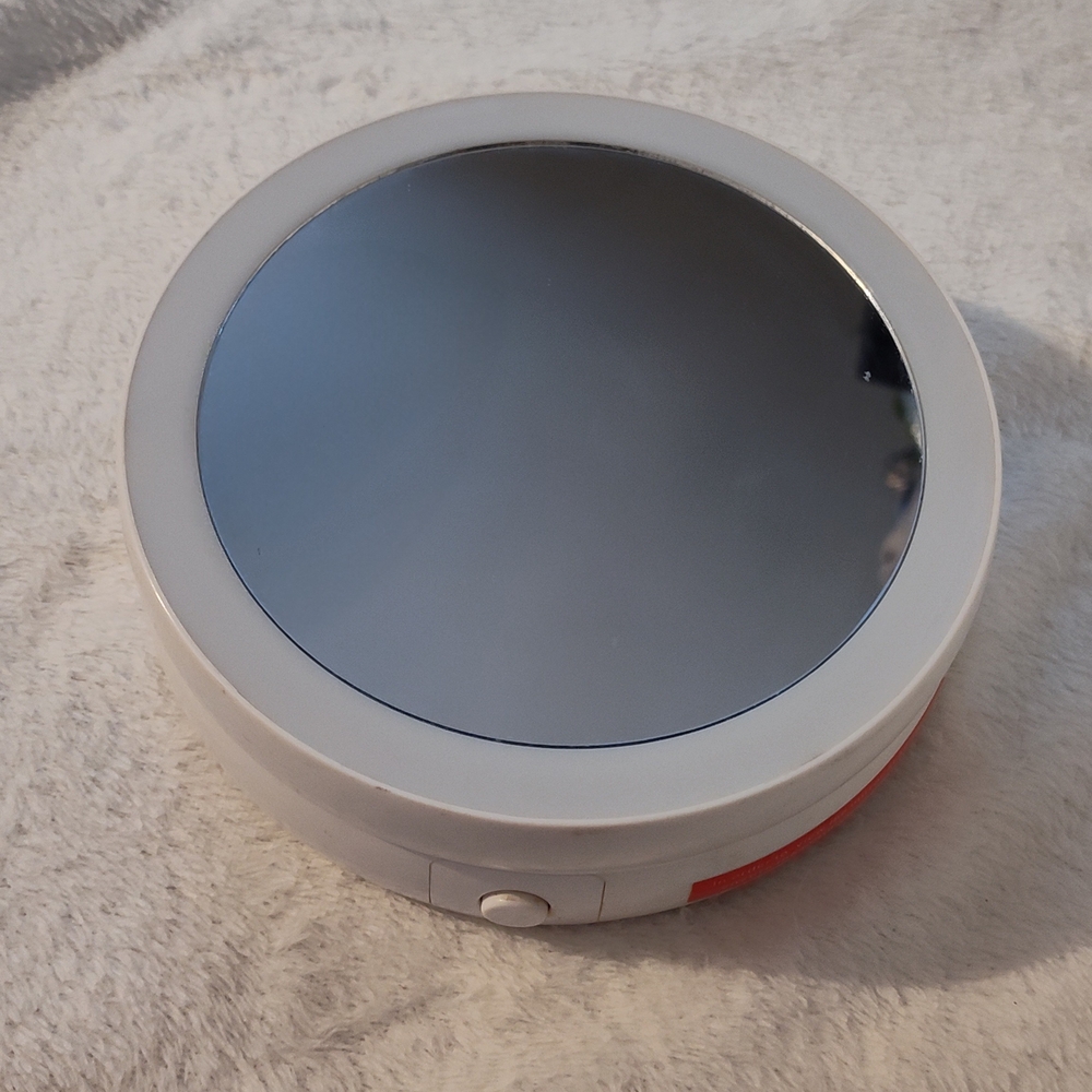 Round White LED Makeup Mirror